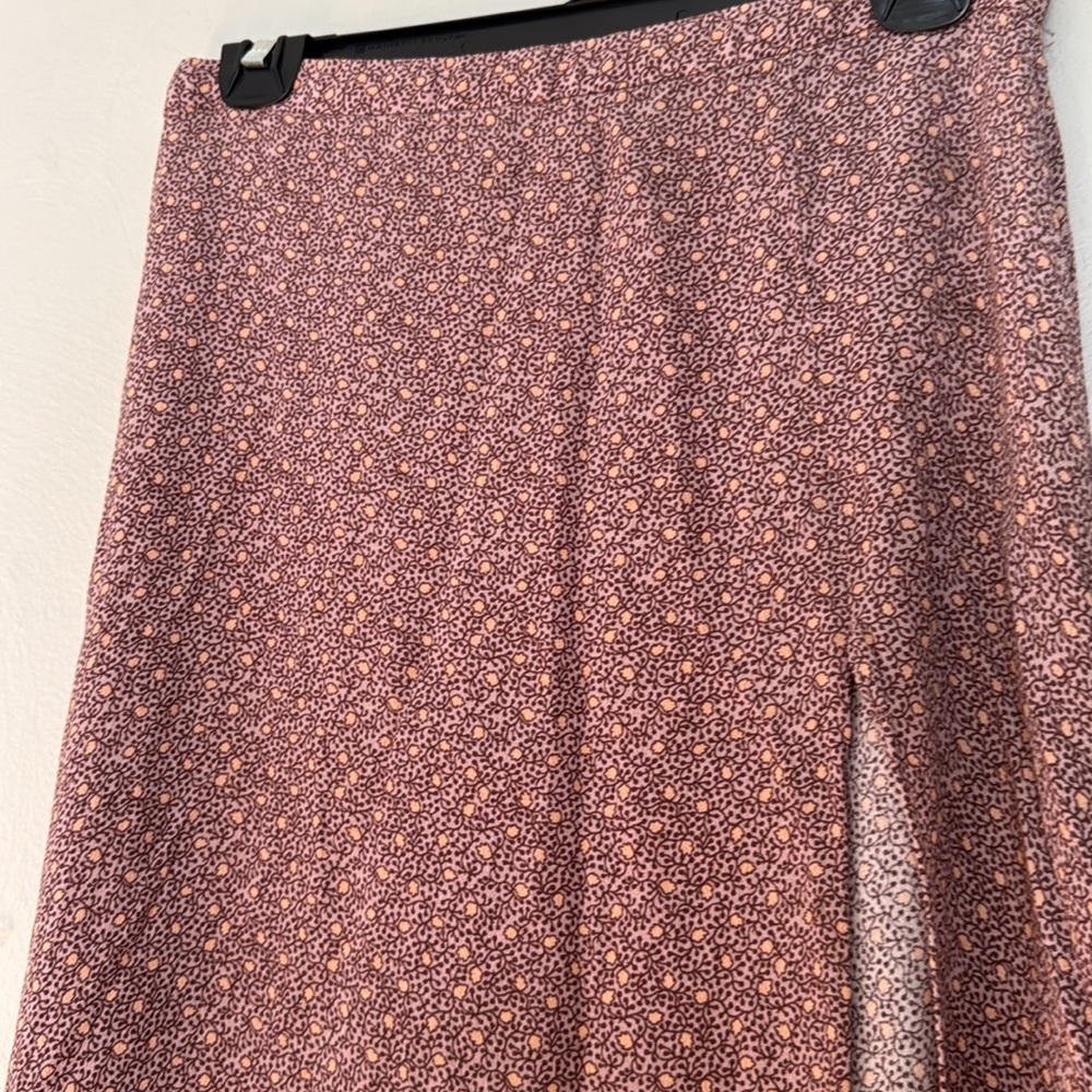 Wilfred Red Floral Pencil Skirt 8 - Picture 3 of 8
